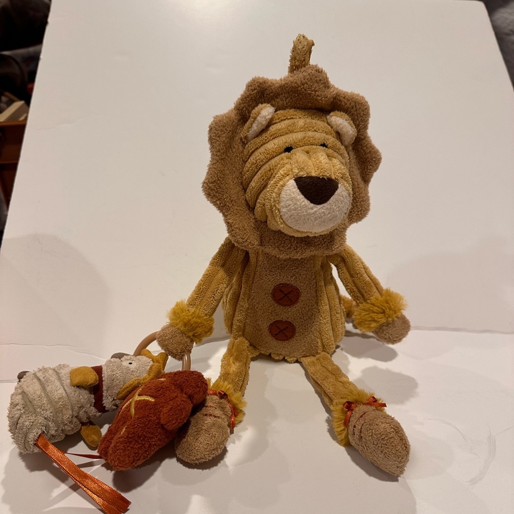 Jellycat Cordy lion for car seat jingle toy - Picture 3 of 4